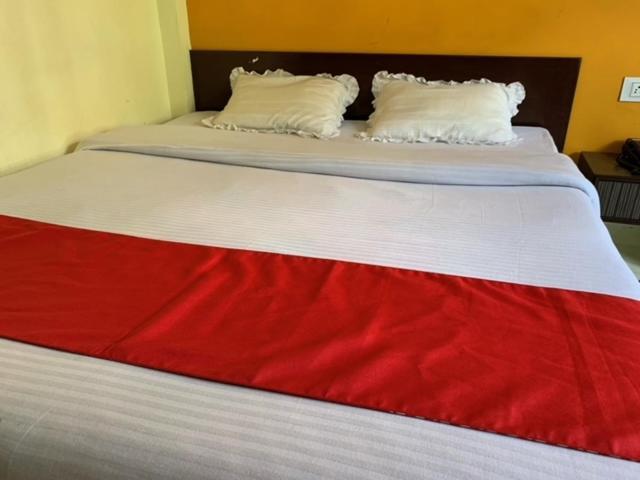 שילונג Sweet Home Guest House מראה חיצוני תמונה